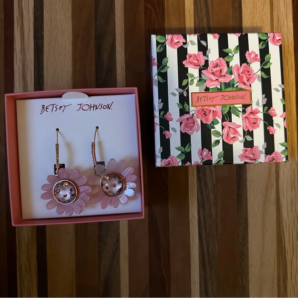 Betsey Johnson Pink Daisy Drop Earrings